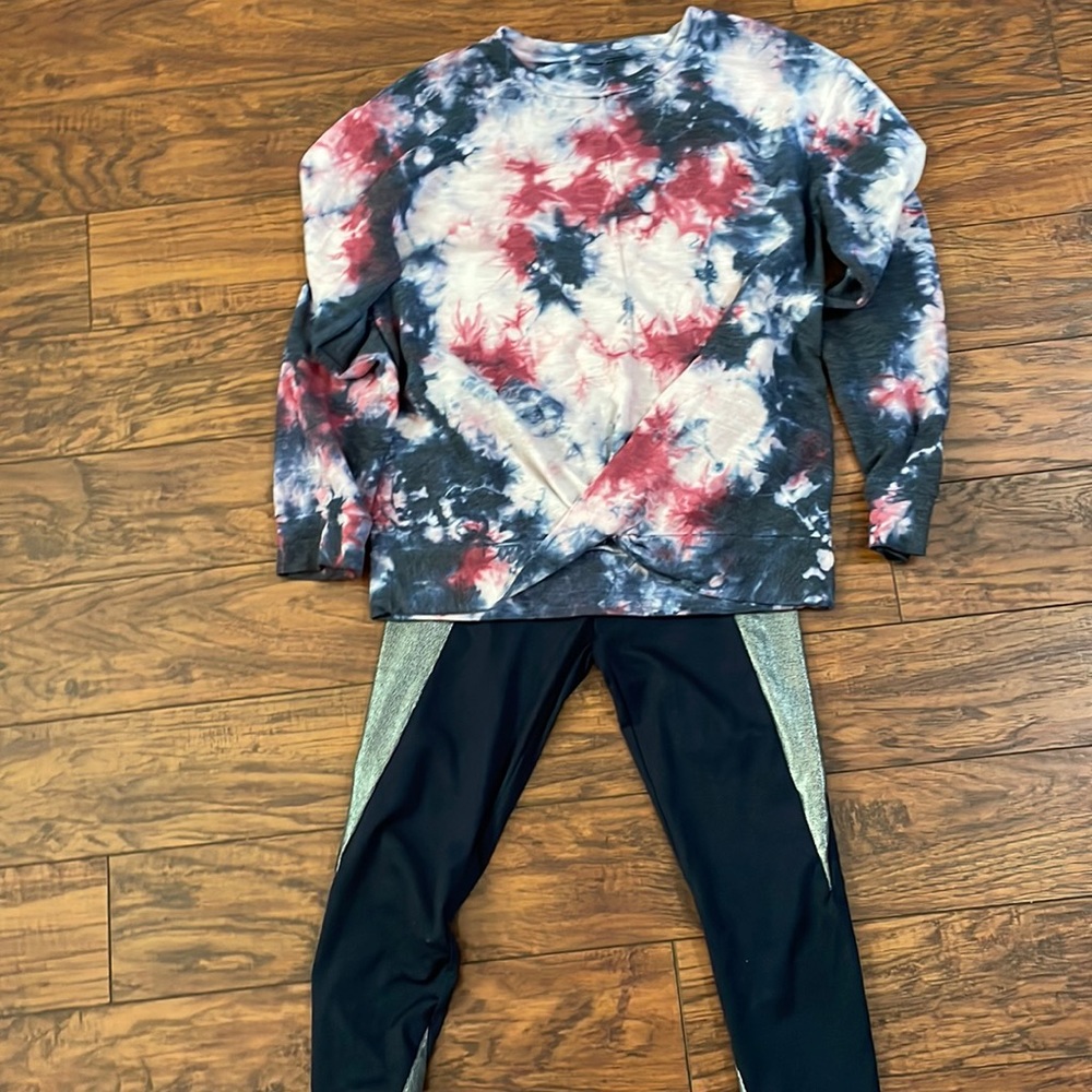 Oversized sweatshirt and leggings set